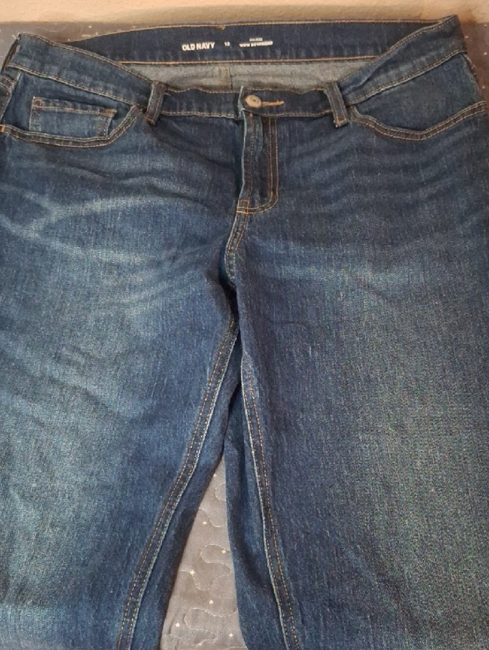 Old Navy Mid Rise WOW Boyfriend Jeans size 12 - Picture 4 of 7